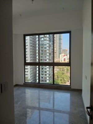 Room in 3 BHK Apartment at Prestige Jasdan Classic, Mahalaxmi – for Rent