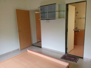 Master Bedroom in 2 BHK Apartment at Tingre Nagar – for Rent