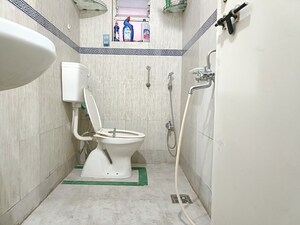 Bathroom in 2 BHK Apartment at Tingre Nagar – for Rent