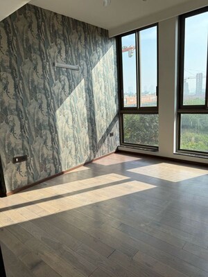 Room in 3.5 BHK Apartment at Emaar Emerald Estate, Sector 65 – for Rent