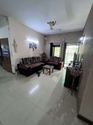Living Room in 3 BHK Builder Floor at Auto Market – for Rent