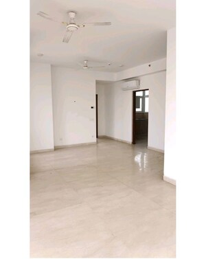 Room in 3 BHK Apartment at Solutrean Caladium, Sector 109 – for Sale