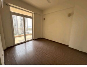 Room in 5 BHK Apartment at Indiabulls Enigma, Sector 110 – for Sale