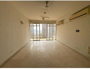 Room in 5 BHK Penthouse at Indiabulls Enigma, Sector 110 – for Sale