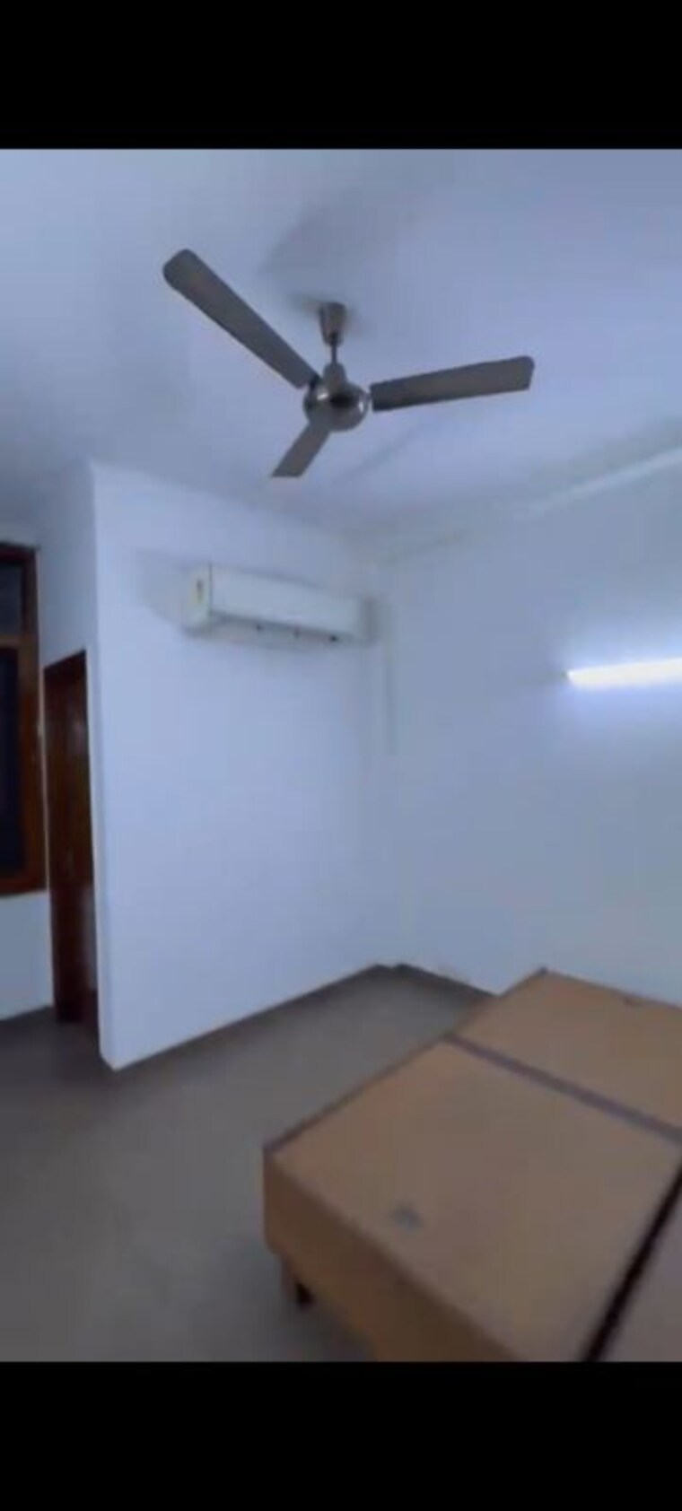 Room, sector 47 6+ Bedroom 112 Sq.Mt. Independent House In Sector 47 Noida 10430281