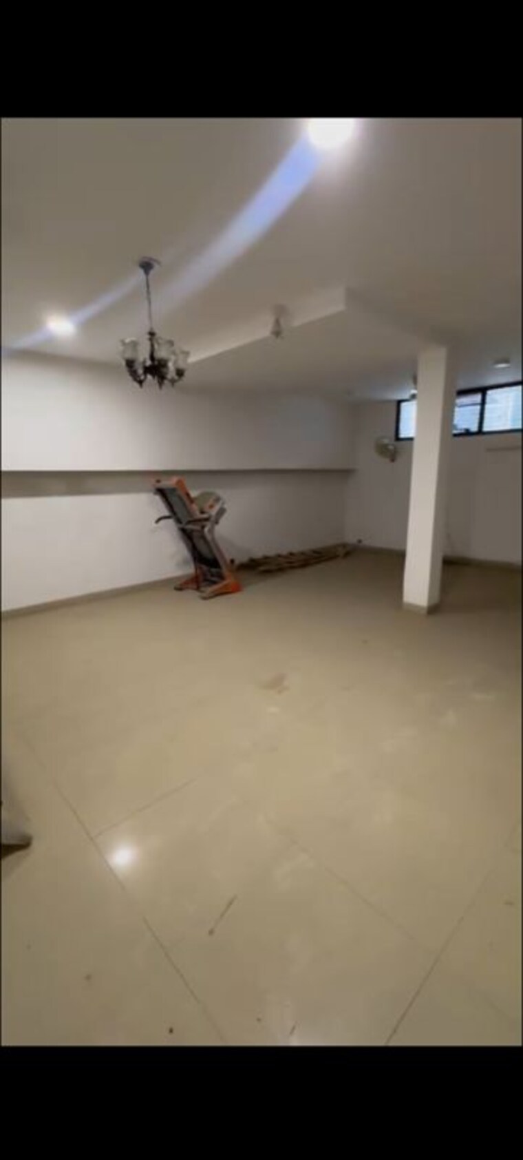 Room, sector 47 6+ Bedroom 112 Sq.Mt. Independent House In Sector 47 Noida 10430281