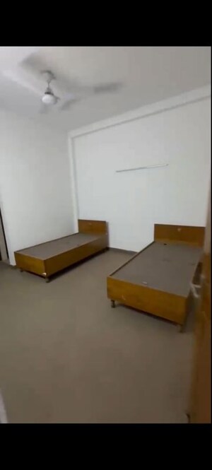 Room in 6+ BHK Independent House at Sector 47 – for Rent