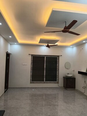 Room in 2 BHK Apartment at Sithalapakkam – for Rent