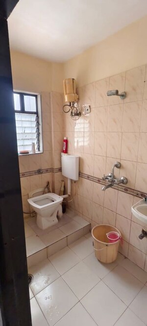 Bathroom in 2 BHK Apartment at Dheeraj Darshan, Jogeshwari East – for Rent
