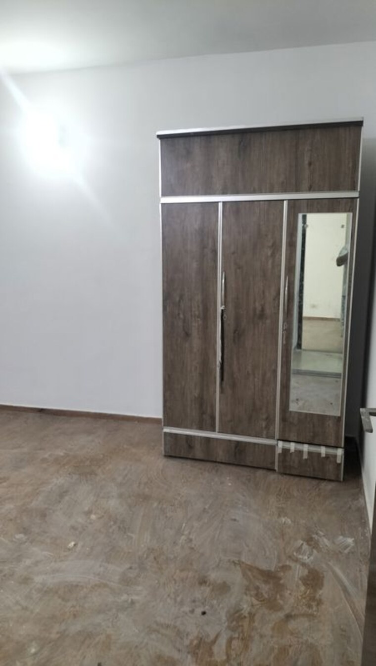 Room, bptp-park-81 3 Bedroom 275 Sq.Yd. Builder Floor In Sector 81 Faridabad 10430294