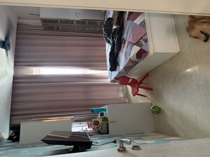 Room in 2 BHK Apartment at Aurum Q Residences, Ghansoli – for Sale