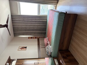 Room in 2 BHK Apartment at Aurum Q Residences, Ghansoli – for Sale