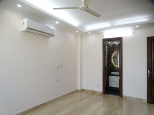 Master Bedroom in 3 BHK Builder Floor at Kalkaji – for Rent