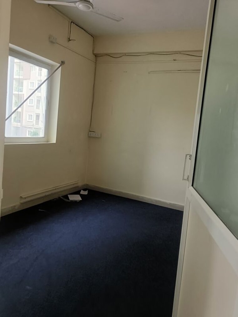 Room, sri sai nagar Commercial Office Space 1000 Sq.Ft. In Sri Sai Nagar Hyderabad 10430324