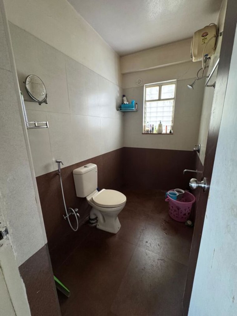 Bathroom, kumar-purab 2 Bedroom 1050 Sq.Ft. Apartment In Hadapsar Pune 10430313