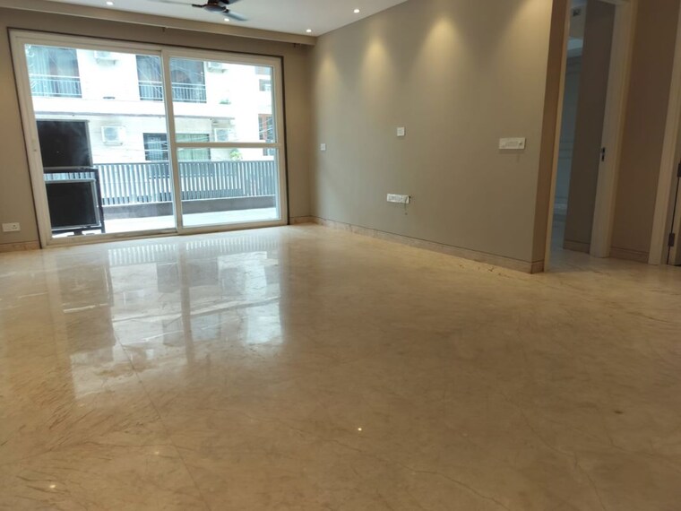 Room, greater kailash part 3 3 Bedroom 217 Sq.Yd. Builder Floor In Greater Kailash Part 3 Delhi 10430325