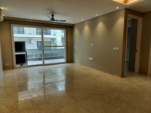 Room in 3 BHK Builder Floor at Greater Kailash Part 3 – for Rent