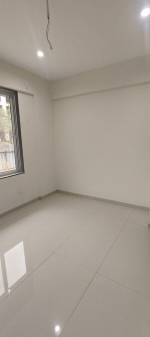 Room in 2 BHK Apartment at Subhash Nagar – for Sale