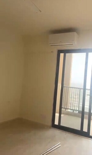 Room in 2 BHK Apartment at M3M Skywalk, Sector 74 – for Rent