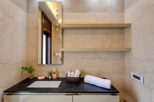 Furnished Amenities in 4 BHK Builder Floor at Anand Niketan – for Sale