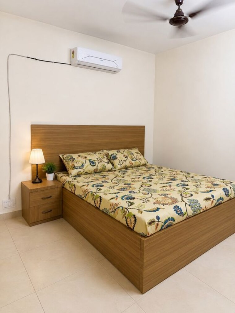 Bedroom, ip extension 2 Bedroom 1000 Sq.Ft. Apartment In Ip Extension Delhi 10430396