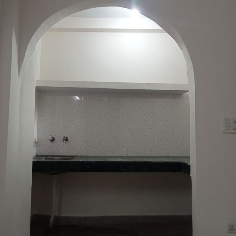 undefined, jawahar nagar 1 Bedroom 400 Sq.Ft. Apartment In Jawahar Nagar Delhi 10430450