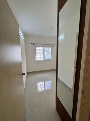 Room in 3 BHK Apartment at Vasantha Vallabha Nagar (vv Nagar) – for Rent