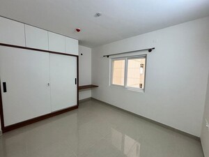 Room in 3 BHK Apartment at Vasantha Vallabha Nagar (vv Nagar) – for Rent