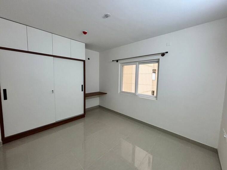 Room, vasantha vallabha nagar vv nagar  3 Bedroom 1300 Sq.Ft. Apartment In Vasantha Vallabha Nagar (vv Nagar) Bangalore 10430461