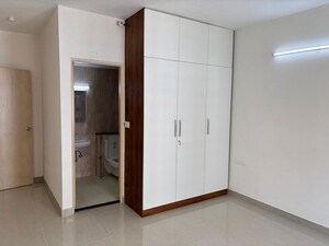 Room in 3 BHK Apartment at Vasantha Vallabha Nagar (vv Nagar) – for Rent