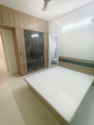 Room in 3 BHK Apartment at Godrej Green Cove, Mahalunge – for Rent