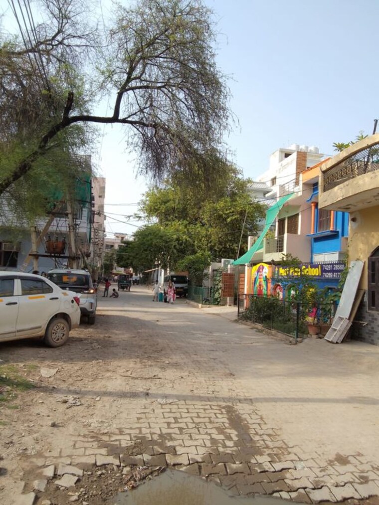 Exterior View, new palam vihar phase 1 4 Bedroom 100 Sq.Yd. Independent House In New Palam Vihar Phase 1 Gurgaon 10430538