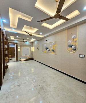 Parking in 3 BHK Builder Floor at AJS Heights, Indrapuram – for Rent