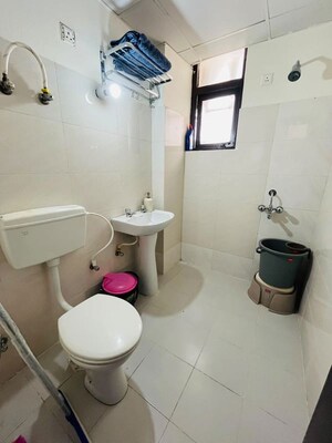 Bathroom in 2 BHK Apartment at Amolik Heights, Sector 88 – for Rent