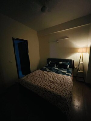 Bedroom in 2 BHK Apartment at Amolik Heights, Sector 88 – for Rent