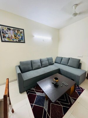 Team Area in 2 BHK Apartment at Amolik Heights, Sector 88 – for Rent