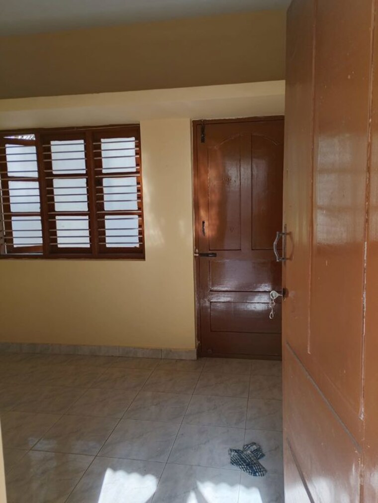 Room, banaswadi Studio 350 Sq.Ft. Independent House In Banaswadi Bangalore 10430577