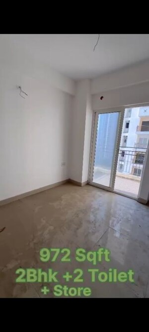 Room in 2.5 BHK Apartment at Gayatri Aura, Sector 1 Greater Noida – for Sale