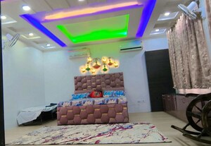 Bedroom in 6+ BHK Independent House at Gomti Nagar – for Sale