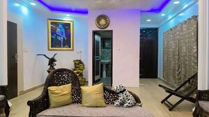 Living Room in 6+ BHK Independent House at Gomti Nagar – for Sale