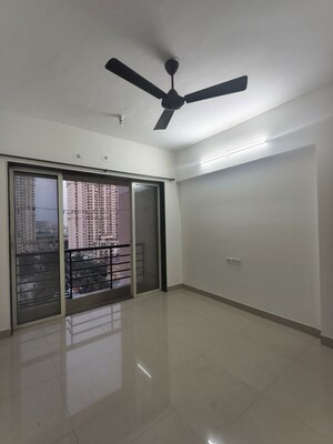 Room in 2 BHK Apartment at DB Parkwoods, Kasarvadavali – for Rent