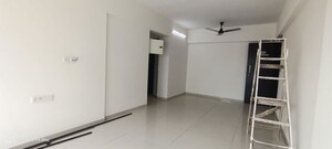 Room in 2 BHK Apartment at Godrej Central, Chembur – for Rent