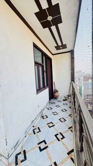 1 RK Builder Floor – Exterior View View at Khora - for Rent