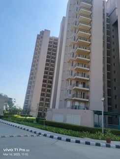 3 BHK + Servant Room Apartment For Sale in 3C Orris Greenopolis