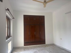 Room in 3.5 BHK Apartment at ATS Green Village, Sector 93a – for Sale
