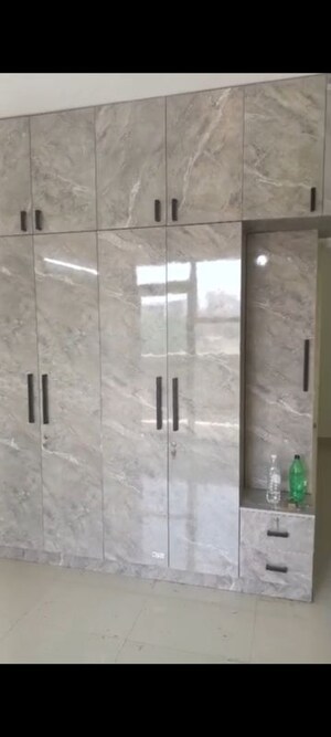 Room in 2 BHK Apartment at Pyramid Midtown, Sector 59 – for Sale