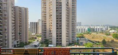 3 BHK + Servant Room Apartment For Rent in 3C Orris Greenopolis