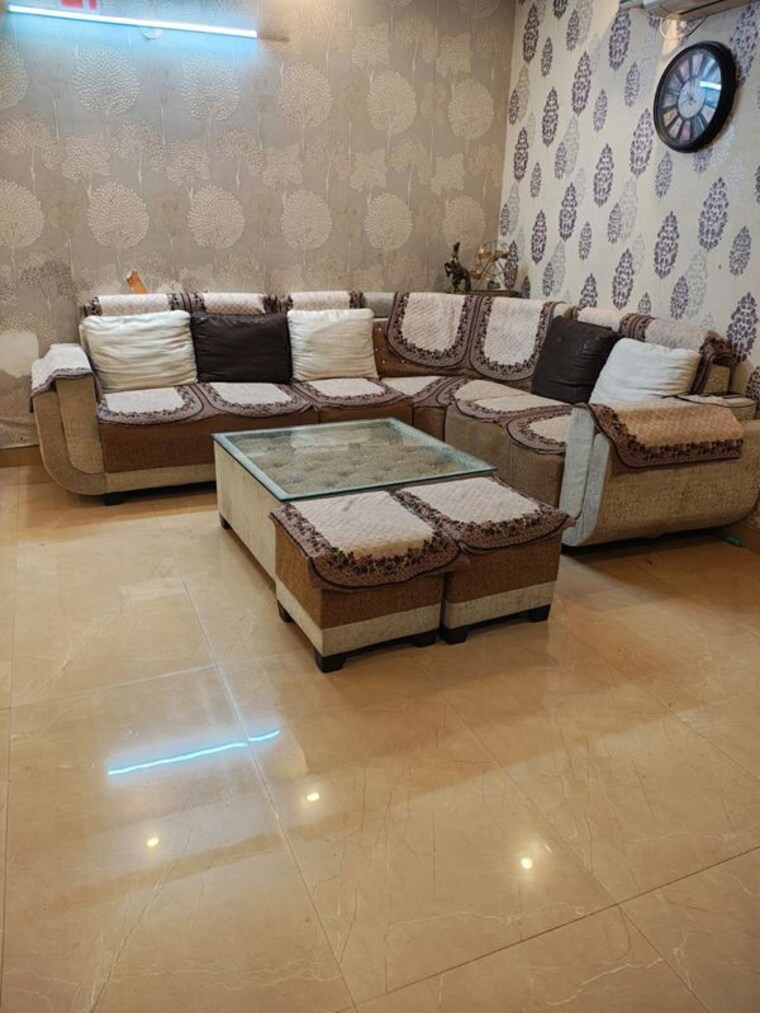 Living Room, green fields colony 4 Bedroom 2450 Sq.Ft. Builder Floor In Green Fields Colony Faridabad 10430669