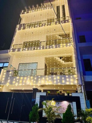 2 BHK Builder Floor For Sale in Galaxy Apartments Sector 49, Sector 49