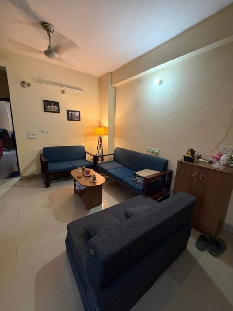 Living Room, galaxy-apartments-sector-49 2 Bedroom 1000 Sq.Ft. Builder Floor In Sector 49 Noida 10430619